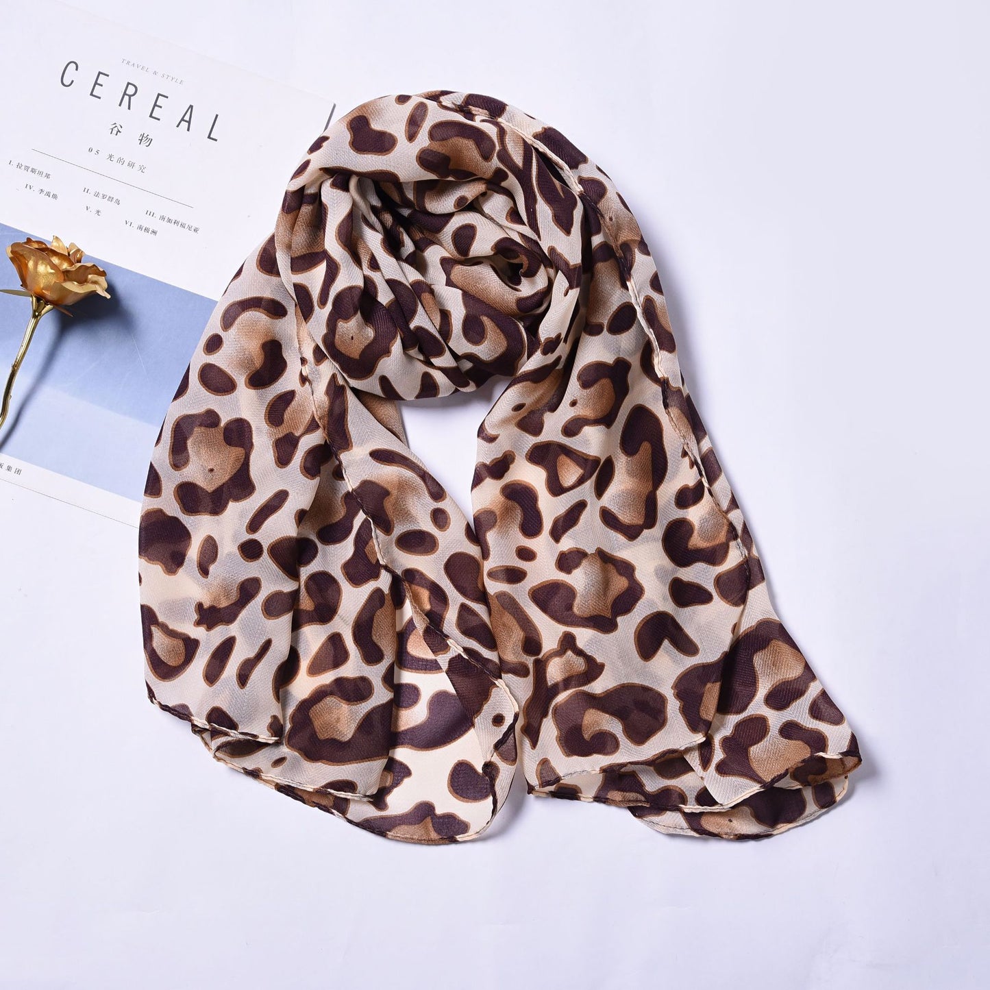 Women's Minimalist Classic Fashion Leopard Print Scarf